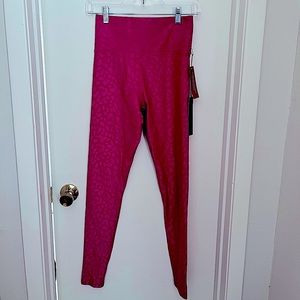 High Rise Full-length Legging in Leopard Takara Shine